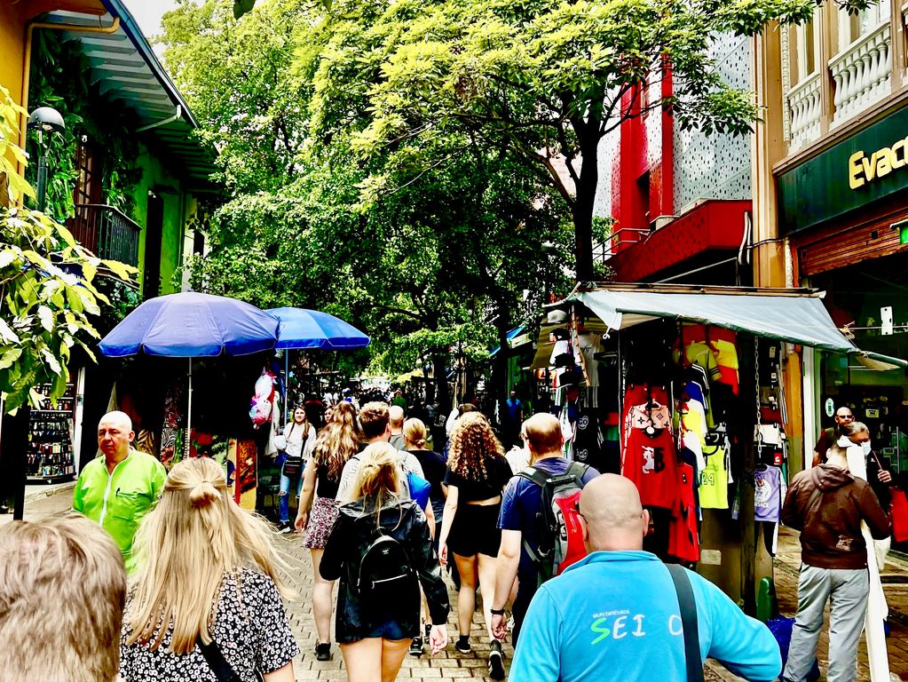 Straatbeeld Medellin